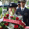 Photo  de  photo : ubacto - gerbe de fleurs pour le 8 mai par le Canada
