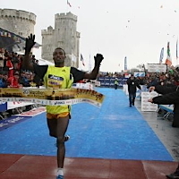 Photo  de  photo : Maindru Photo - Marathon de La Rochelle - Haile Haja, vainqueur 2010