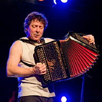 Photo  de  photo de presse DR : Paccoud en concert  Rochefort le 2-02-2011